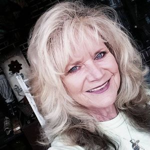 Meet your Posher, Tina